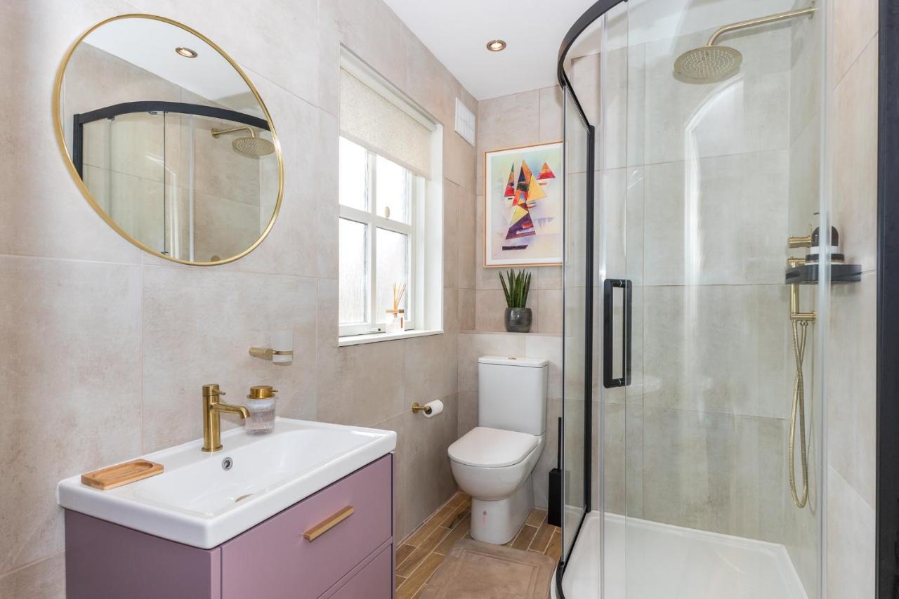Fashionable Chic Townhouse In D4 Villa Dublin Bagian luar foto