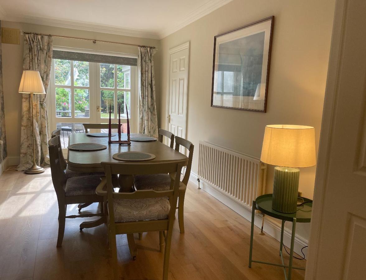 Fashionable Chic Townhouse In D4 Villa Dublin Bagian luar foto